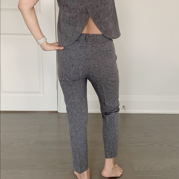 Set of top and bottom. - Picture 3 of 10